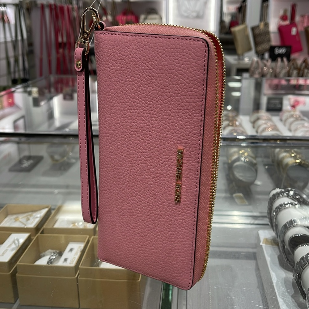 MICHAEL KORS JST 
Leather Continental Wristlet Phone Case Wallet 
Carnation 
NWT - Picture 11 of 16